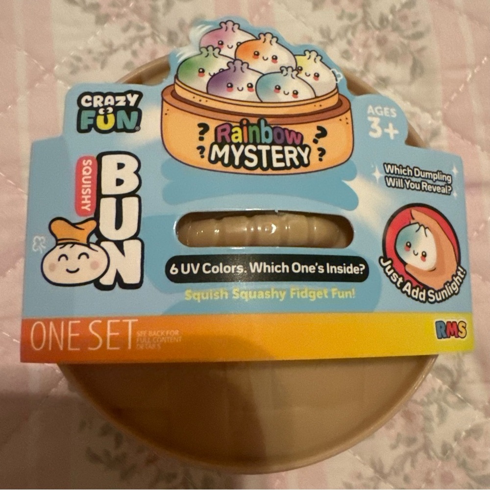 Crazy Fun® UV Mystery Squishy
Dumpling Set